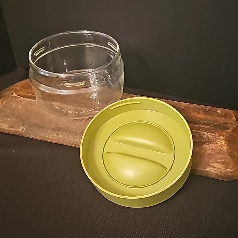 Pyrex Avocado Store and Stack - Picture 3 of 4